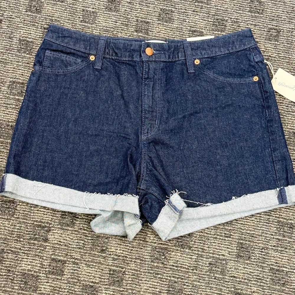 Universal Thread‎ Dark Blue Jean Shorts